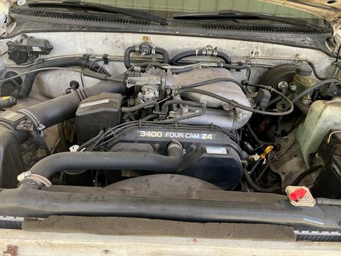 Used 1996 Toyota T100 SR5 RWD image 17