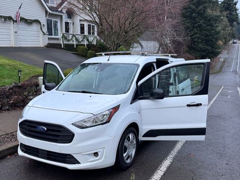Used 2020 Ford Transit Connect XLT image 13