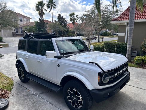 Used 2025 Ford Bronco Outer Banks image 14