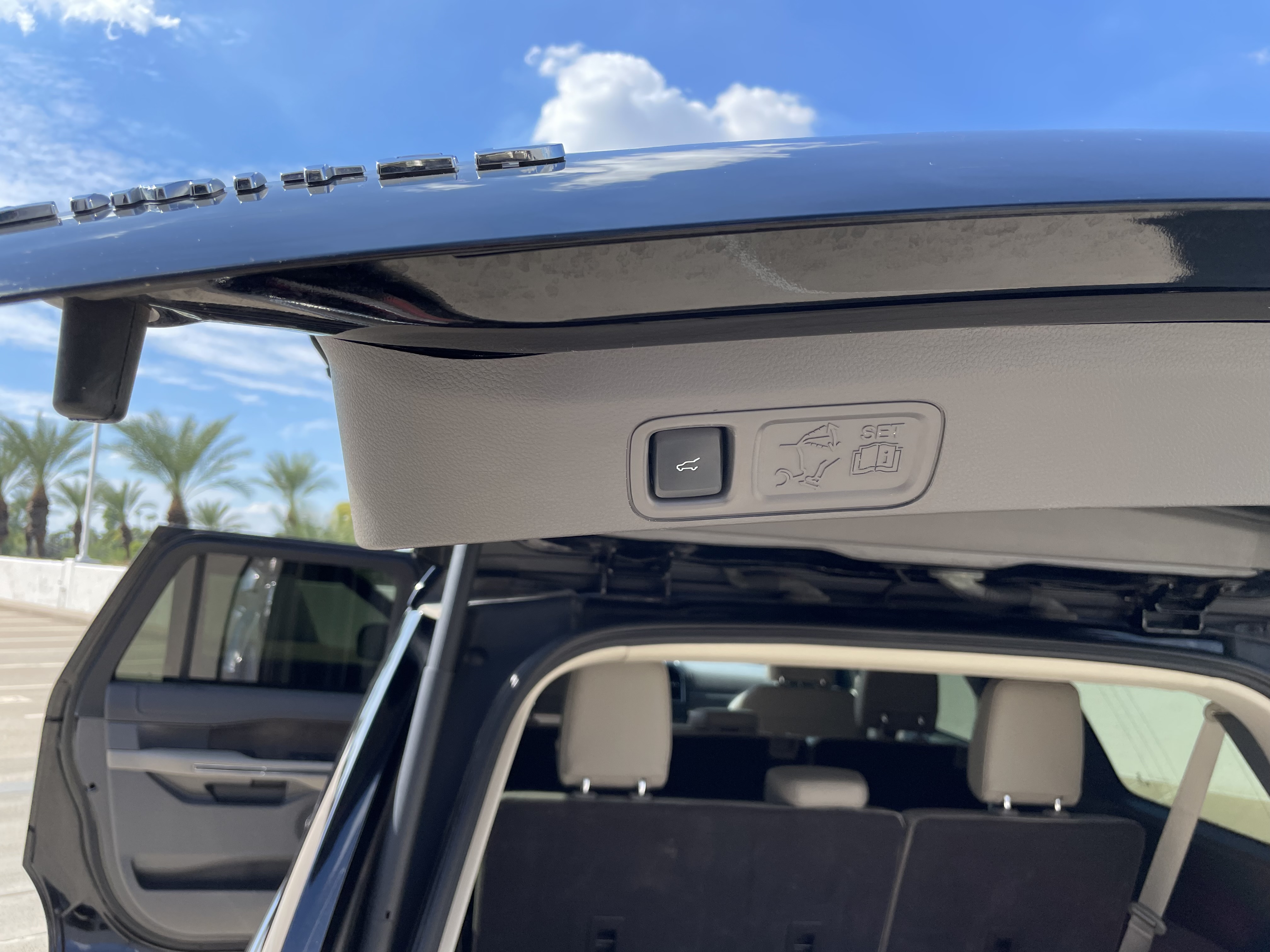 Used 2018 Ford Expedition Max Limited w/ Equipment Group 302A AWD/4WD image 21