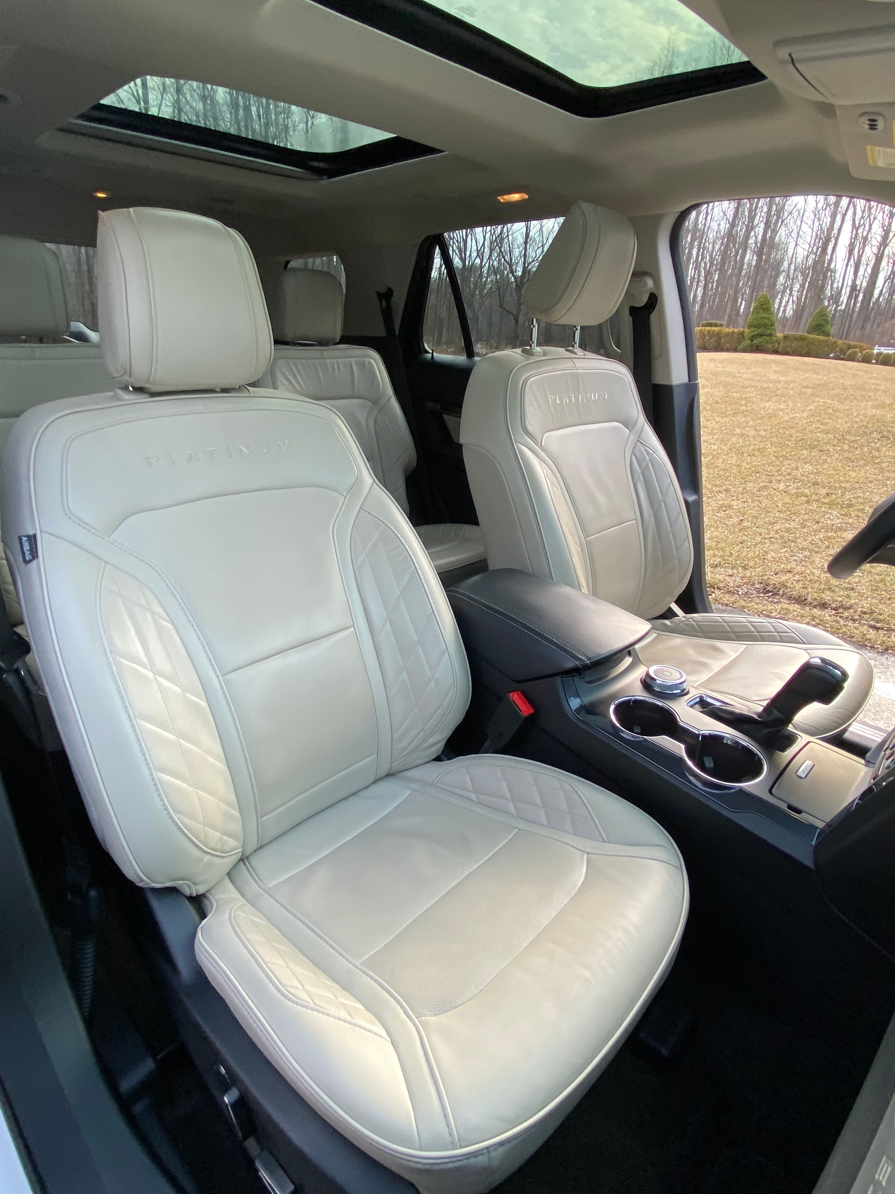 Used 2018 Ford Explorer Platinum AWD/4WD image 8
