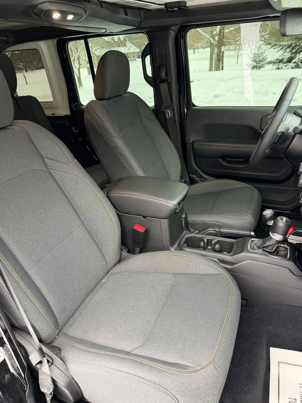 Used 2024 Jeep Wrangler Unlimited Sahara w/ Safety Group AWD/4WD image 5
