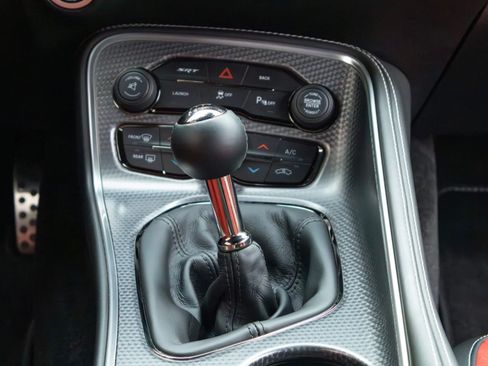 Used 2015 Dodge Challenger SRT Hellcat image 24