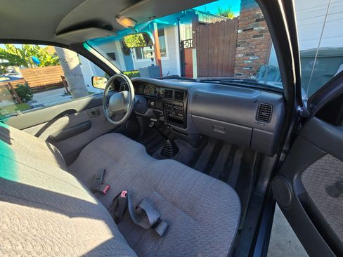 Used 1997 Toyota Tacoma 2WD Regular Cab image 4