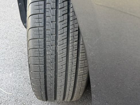 Used 2018 MAZDA MAZDA3 Grand Touring w/ Premium Equipment Package image 16