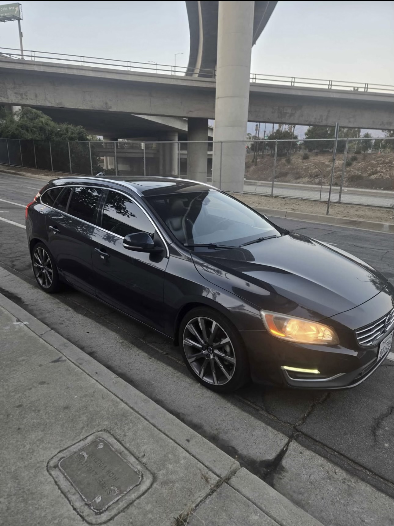 Used 2015 Volvo V60 T5 Premier FWD image 1