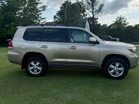 Used 2008 Toyota Land Cruiser image 2