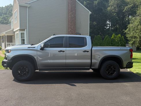 Used 2024 Chevrolet Silverado 1500 ZR2 w/ ZR2 Bison Edition AWD/4WD image 10