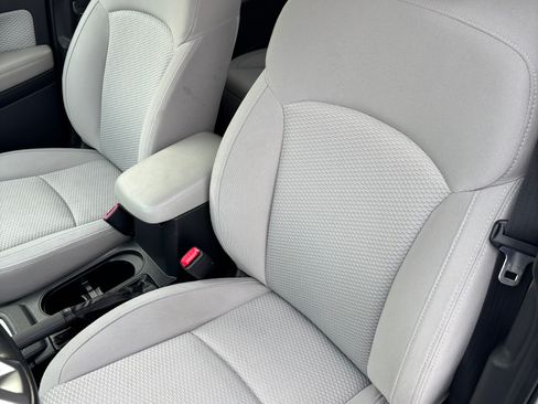 Used 2017 Subaru Forester 2.5i Premium w/ All-Weather Package image 14