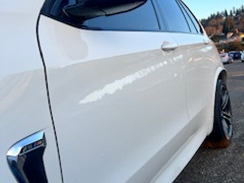 Used 2016 BMW X5 M image 10