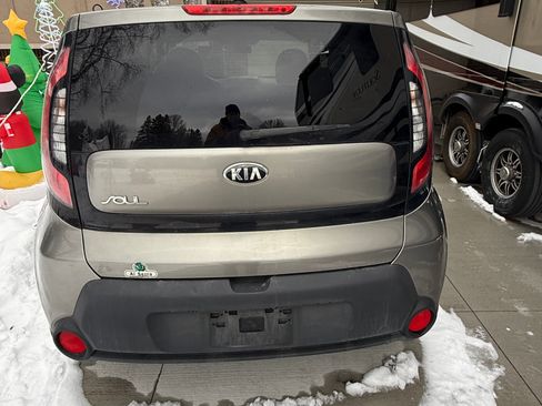Used 2015 Kia Soul image 4
