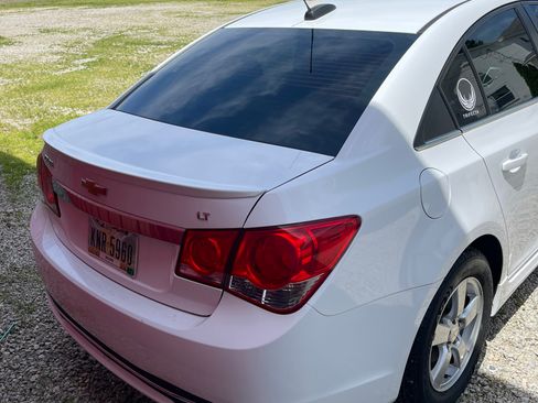 Used 2015 Chevrolet Cruze LT w/ RS Package image 11