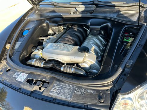 Used 2006 Porsche Cayenne Turbo S image 11