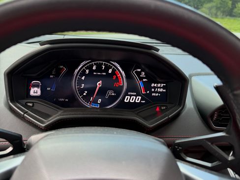 Used 2018 Lamborghini Huracan LP 580-2 RWD image 15