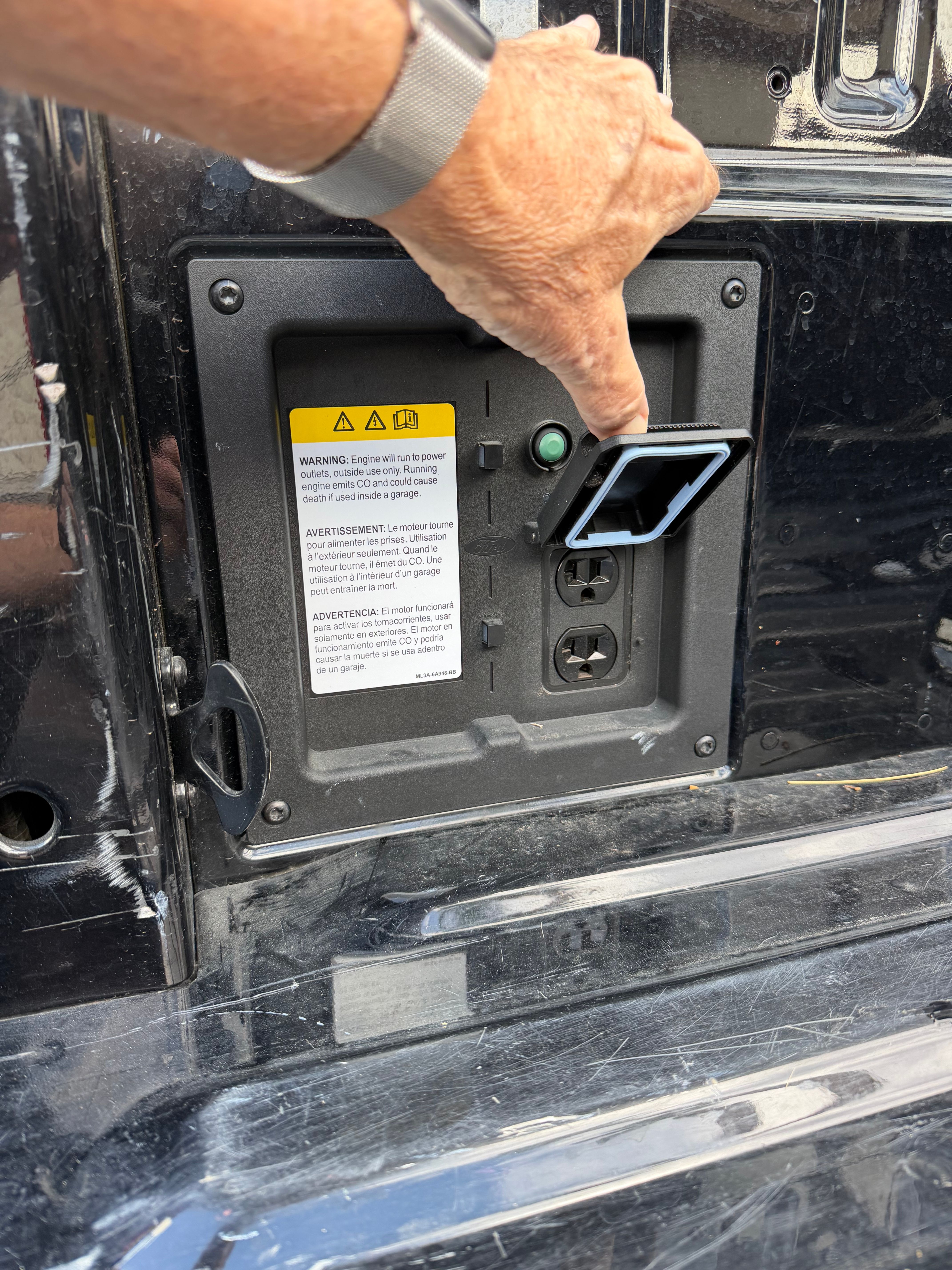 Used 2022 Ford F150 XL w/ Trailer Tow Package AWD/4WD image 16
