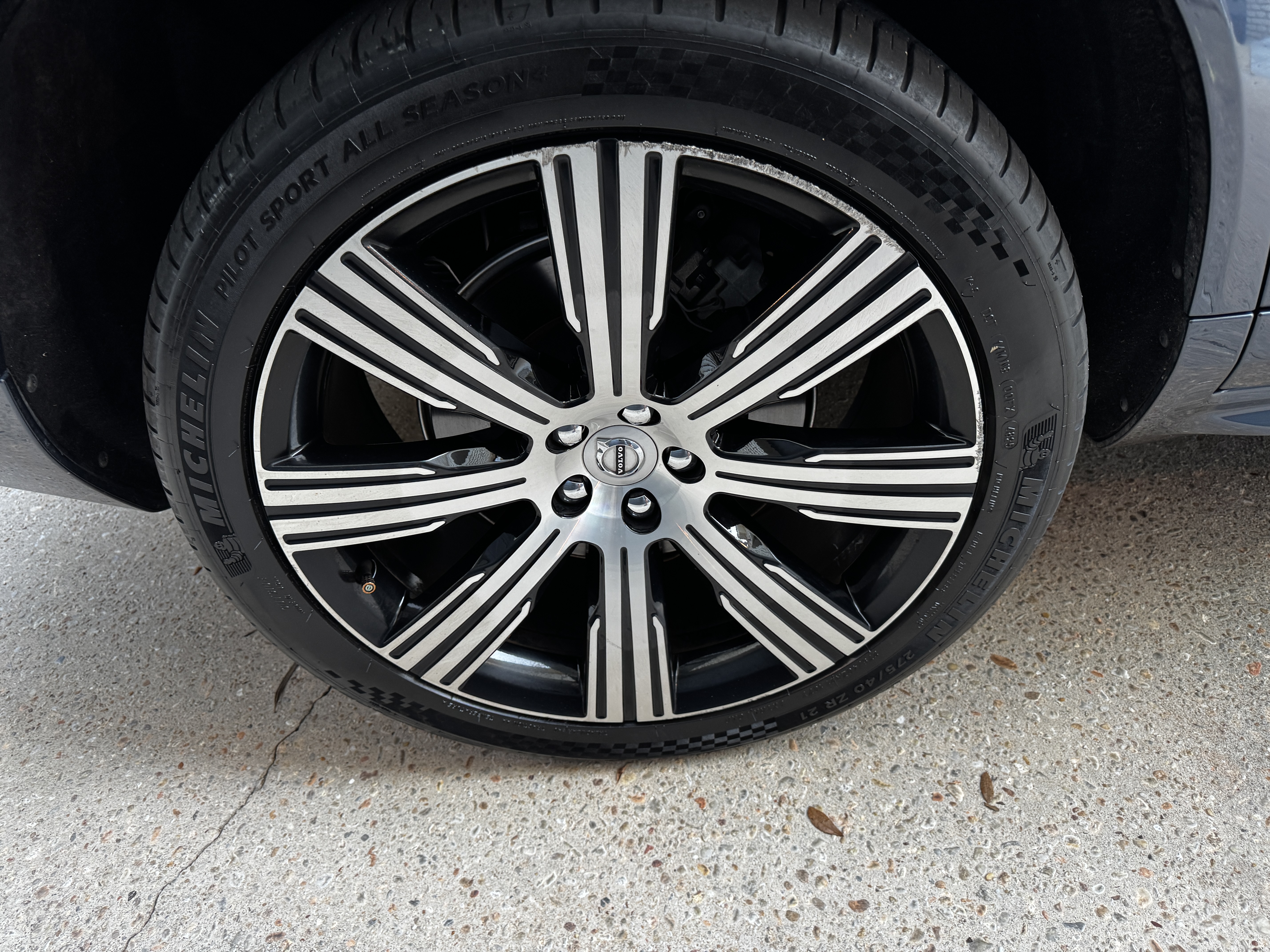 Used 2023 Volvo XC90 B6 Ultimate w/ Lounge Package AWD/4WD image 15