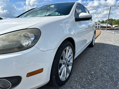 Used 2013 Volkswagen Golf TDI image 6