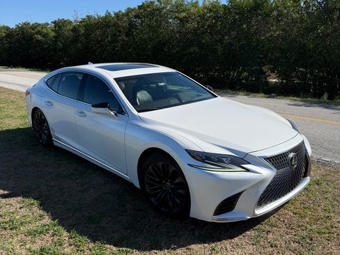 Used 2019 Lexus LS 500 w/ Interior Upgrade Package image 4