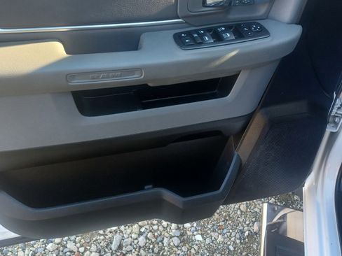 Used 2019 RAM 1500 Big Horn image 14