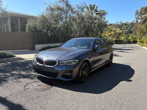 Used 2021 BMW 330e w/ M Sport Package image 2