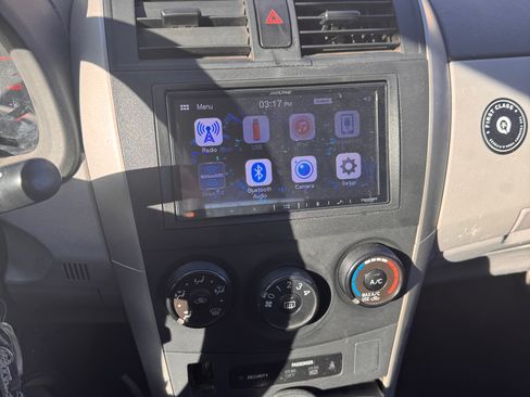 Used 2009 Toyota Corolla Sedan 4D image 13