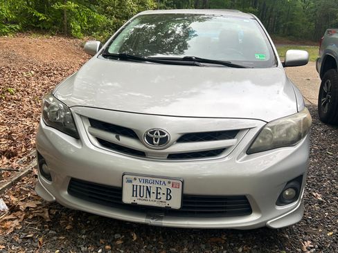 Used 2013 Toyota Corolla S w/ Premium Pkg image 4