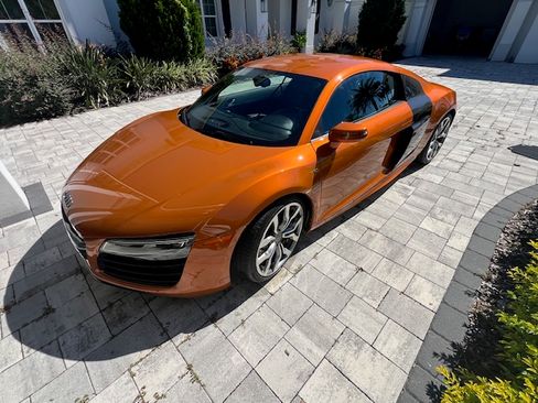 Used 2014 Audi R8 V10 image 10