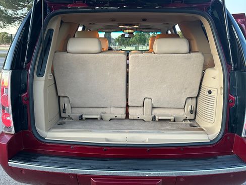 Used 2009 GMC Yukon Denali image 19