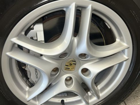 Used 2004 Porsche Cayenne S image 21