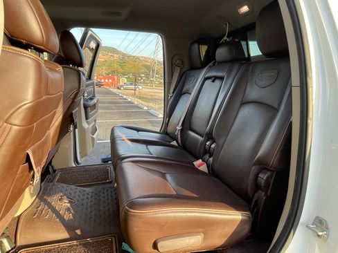 Used 2014 RAM 3500 Laramie Longhorn w/ Convenience Group AWD/4WD image 9