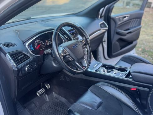 Used 2019 Ford Edge ST w/ Convenience Package image 14