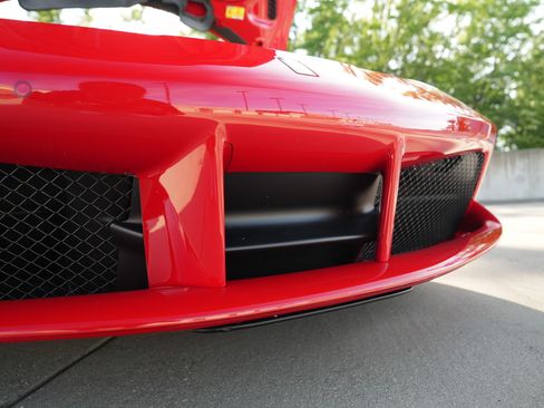 Used 2018 Ferrari 488 Spider RWD image 11
