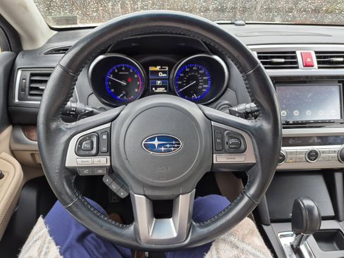 Used 2016 Subaru Outback 2.5i Limited image 9