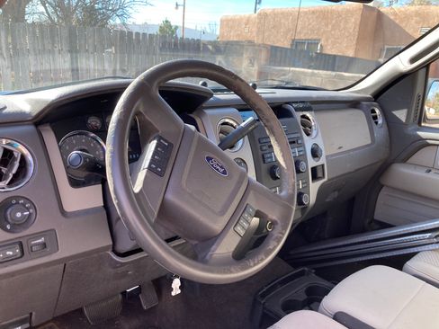 Used 2010 Ford F150 XLT image 12