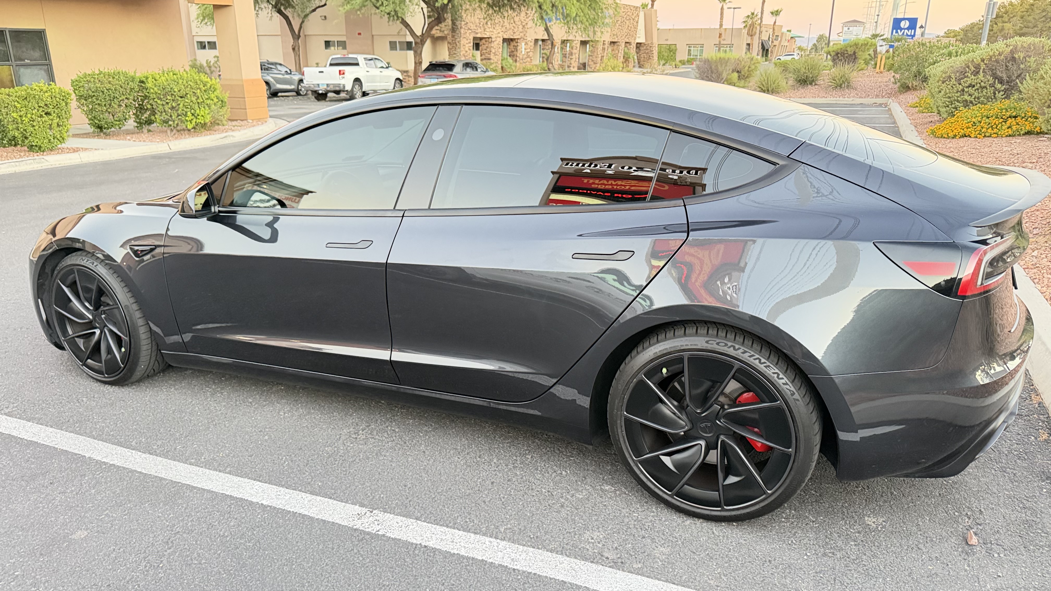 Used 2024 Tesla Model 3 Performance AWD/4WD image 1