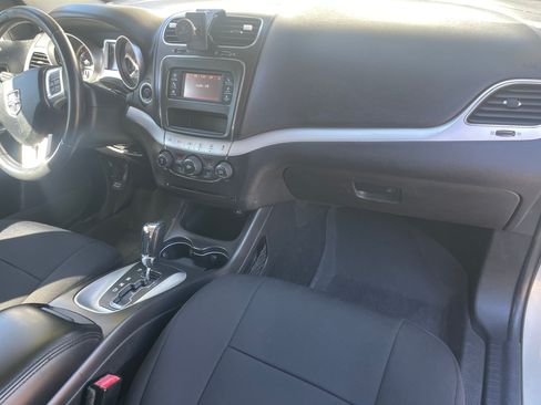 Used 2012 Dodge Journey SXT w/ Popular Equipment Group image 12