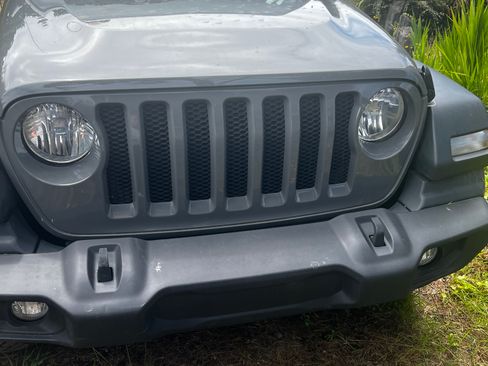 Used 2019 Jeep Wrangler Sport AWD/4WD image 11