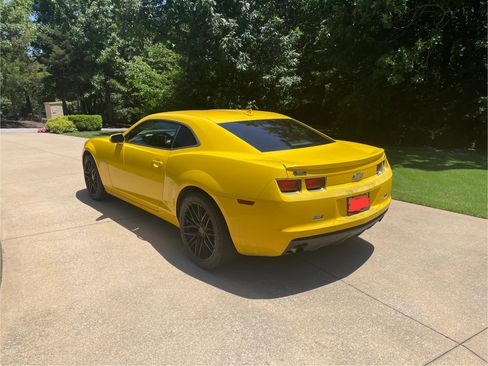 Used 2012 Chevrolet Camaro LT w/ RS Package RWD image 5