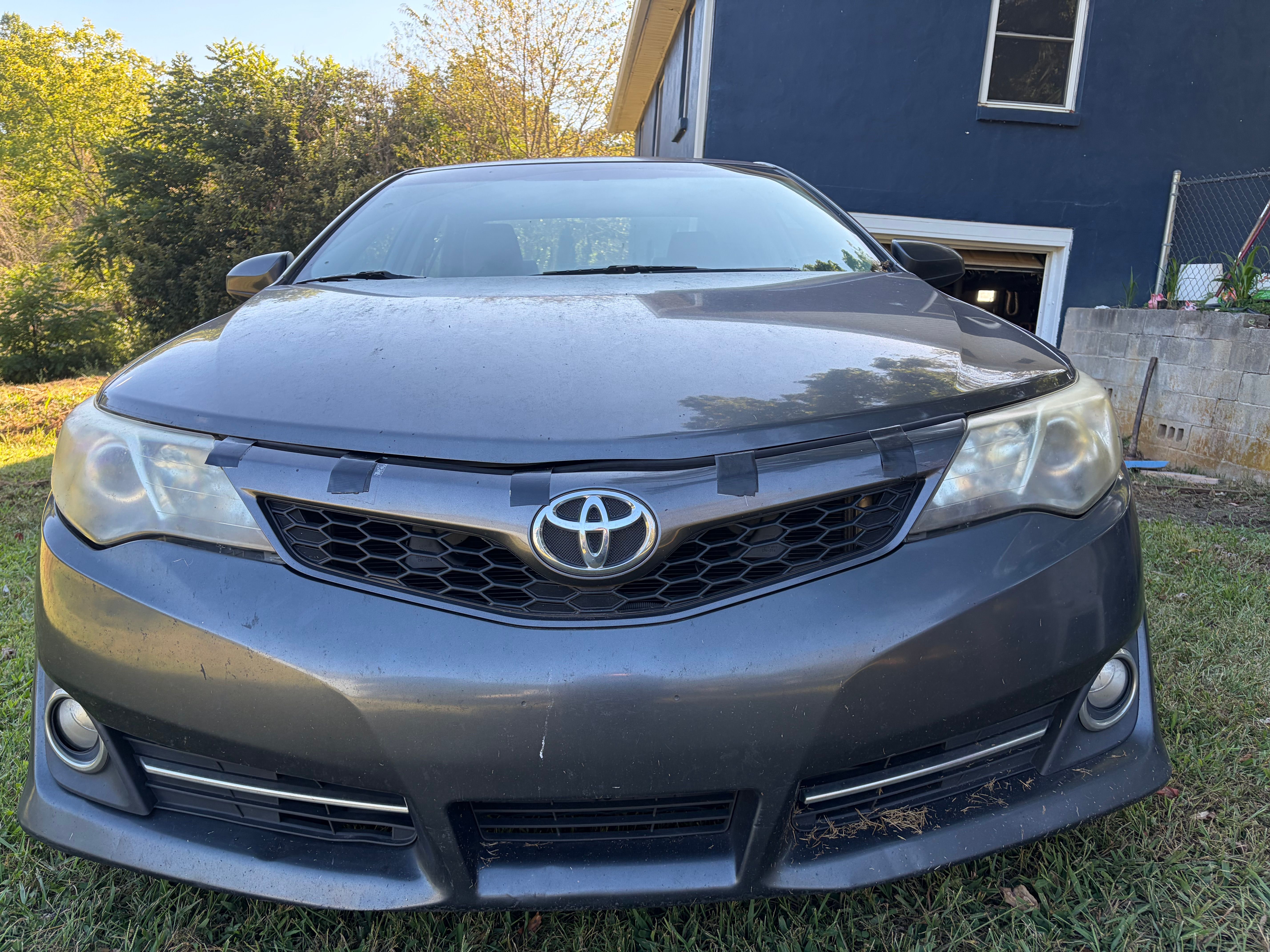 Used 2013 Toyota Camry SE FWD image 19