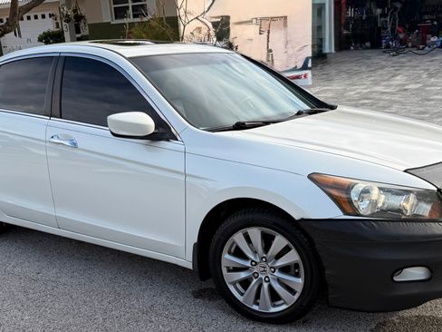 Used 2011 Honda Accord EX-L image 22