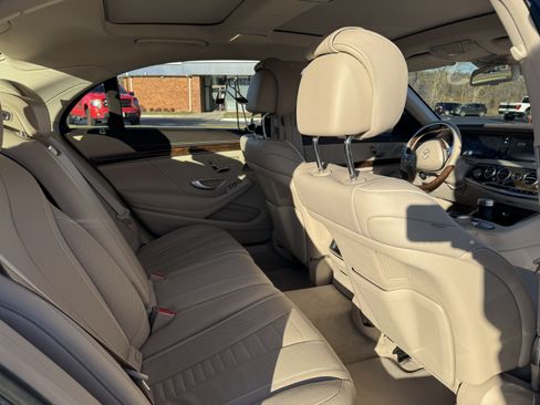 Used 2017 Mercedes-Benz S 550 4MATIC Sedan image 6