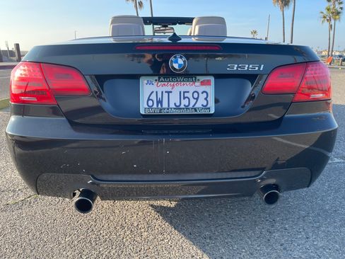 Used 2012 BMW 335i Convertible image 22