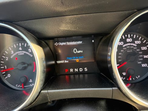 Used 2020 Ford Mustang Premium RWD image 17