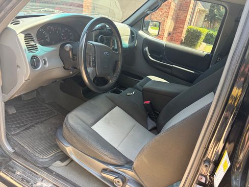 Used 2011 Ford Ranger XLT RWD image 2