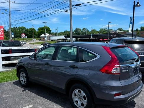 Used 2016 Honda CR-V LX image 2