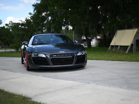 Used 2011 Audi R8 V10 image 16