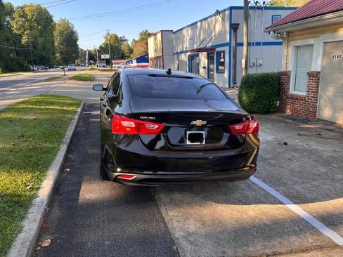 Used 2018 Chevrolet Malibu LT image 13