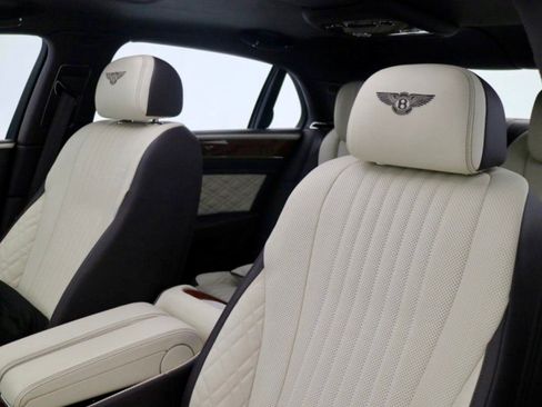 Used 2017 Bentley Flying Spur W12 image 1