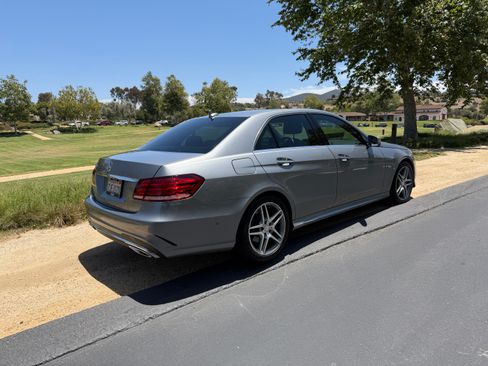 Used 2014 Mercedes-Benz E 350 Sedan image 6