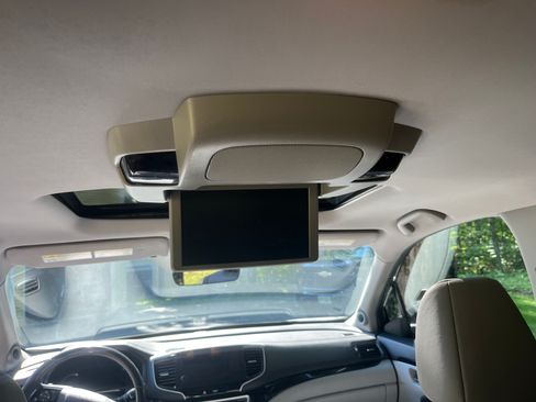 Used 2021 Honda Pilot Touring image 15